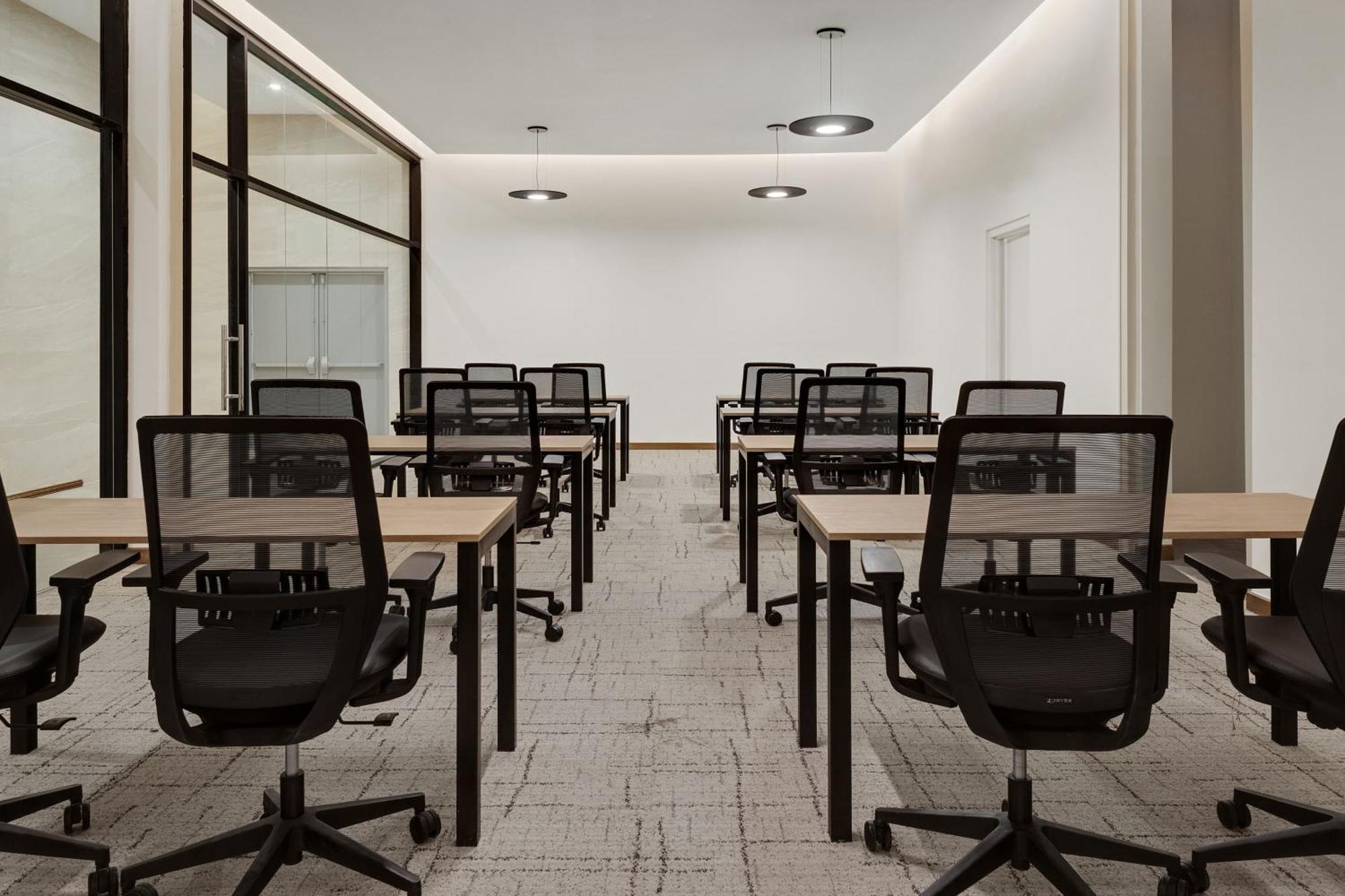 Отель Aloft Santo Domingo Piantini Экстерьер фото