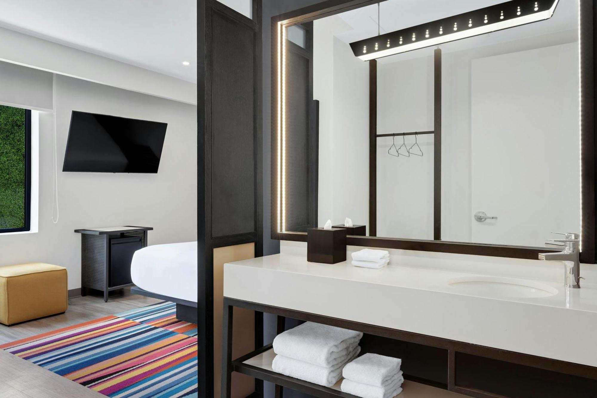 Отель Aloft Santo Domingo Piantini Экстерьер фото