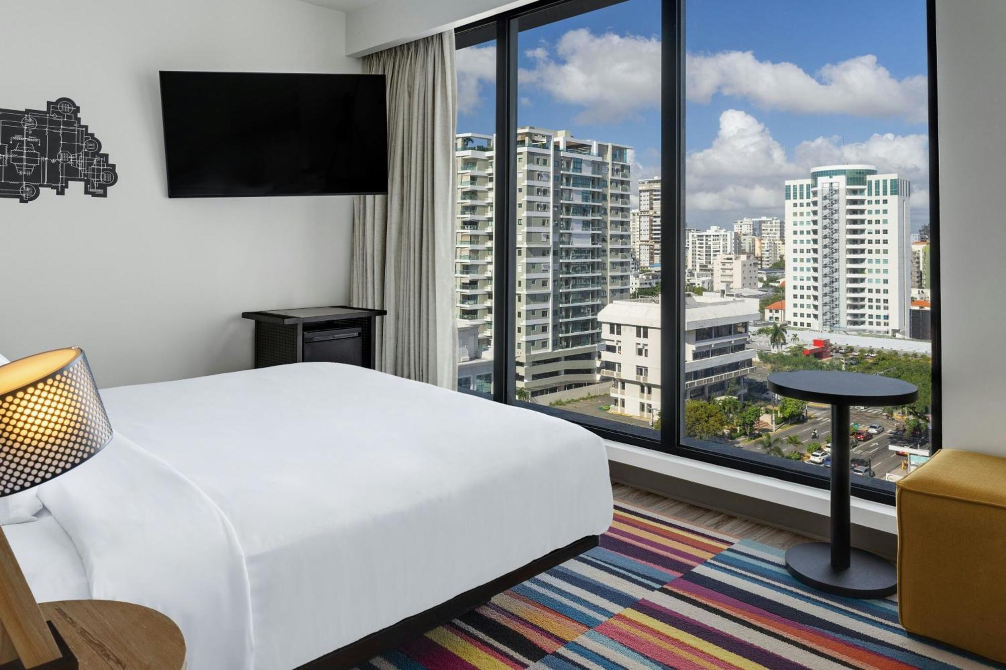 Отель Aloft Santo Domingo Piantini Экстерьер фото