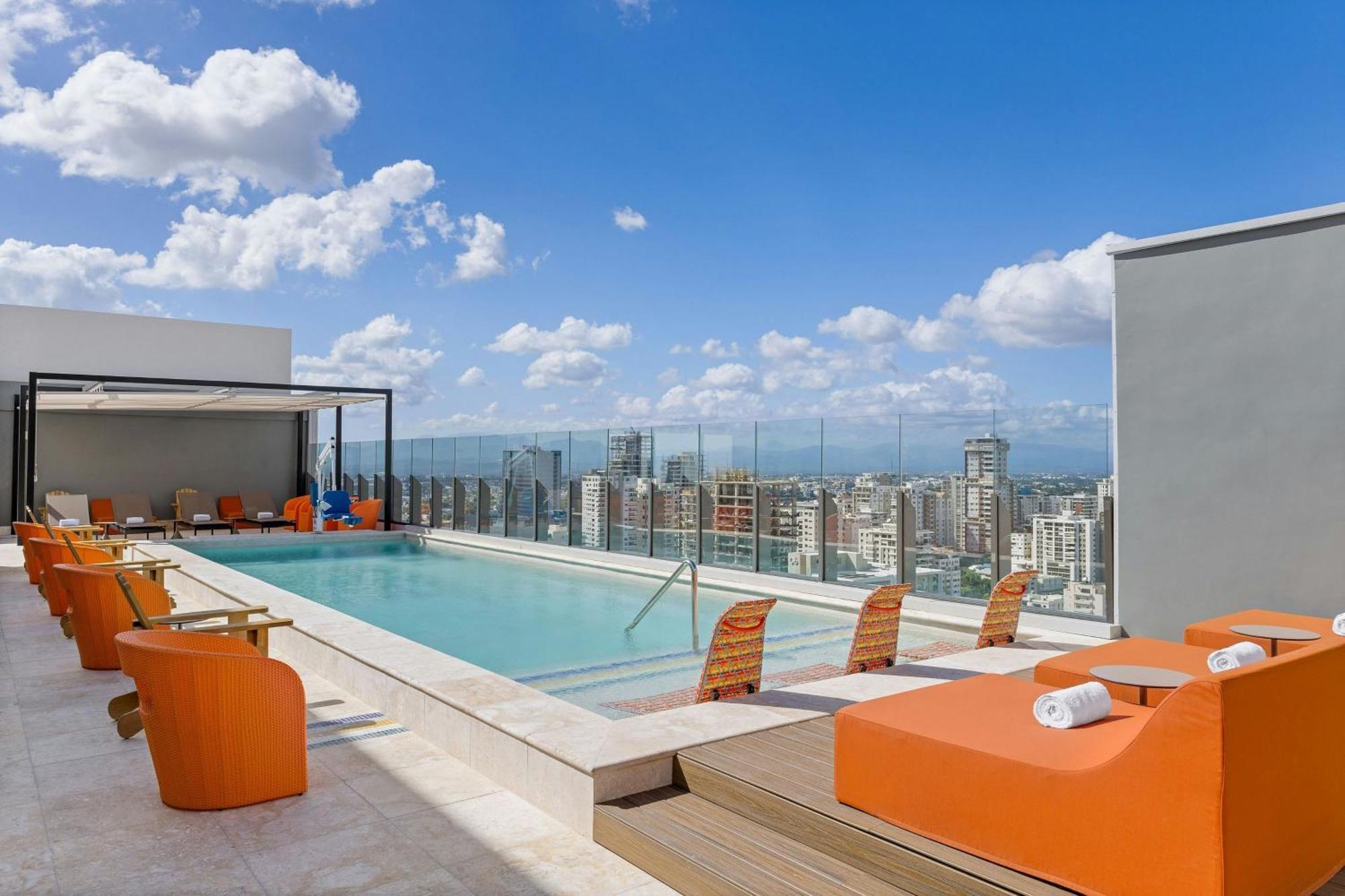 Отель Aloft Santo Domingo Piantini Экстерьер фото